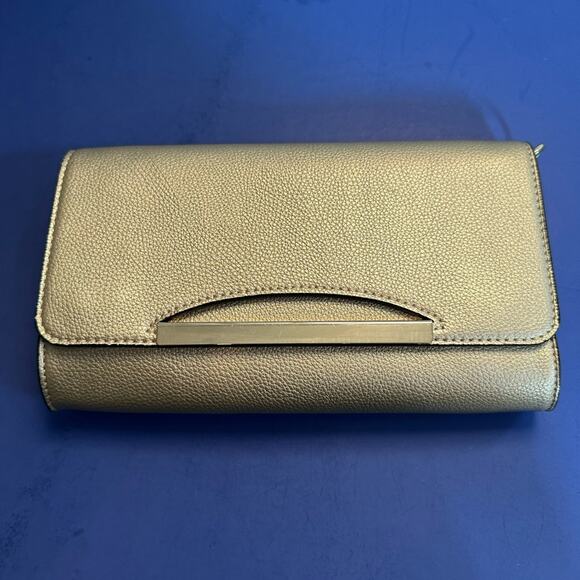 Merona NWOT New Gold Envelope Clutch Hangbag Purse Evening Bag  Detachable Chain - Picture 1 of 13